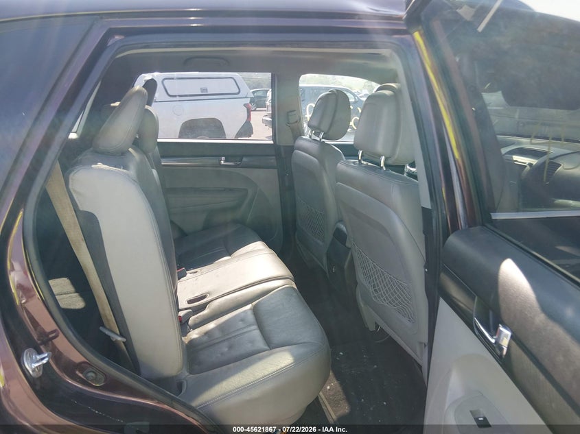 2011 KIA SORENTO auction photo 8
