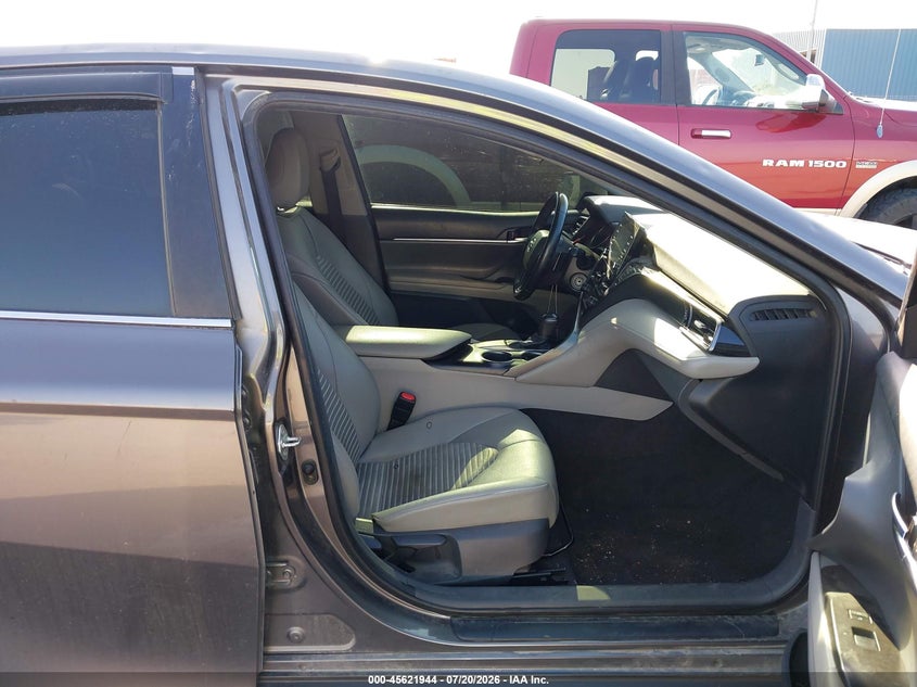 2021 TOYOTA CAMRY auction photo 5