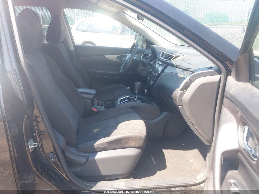 2015 NISSAN ROGUE auction photo 5