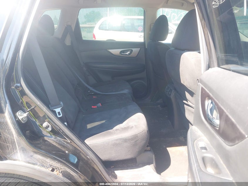 2015 NISSAN ROGUE auction photo 8