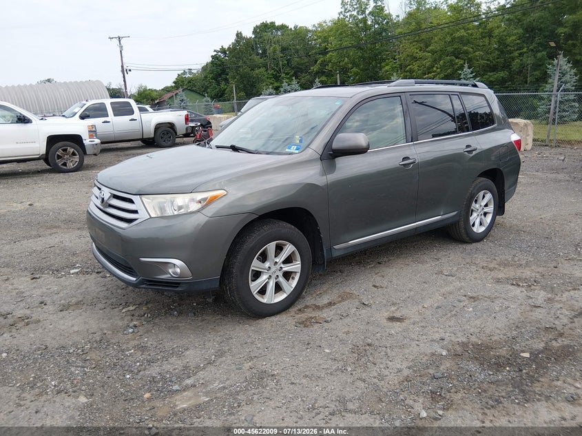 5TDBK3EH7CS138865 2012 Toyota Highlander Base V6 photo 1