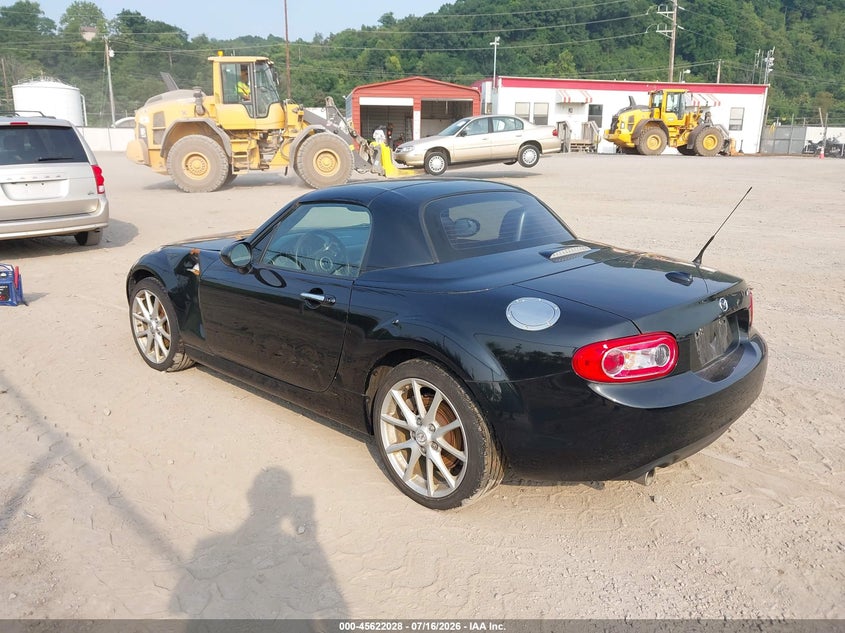 2011 MAZDA MX-5 MIATA auction photo 3