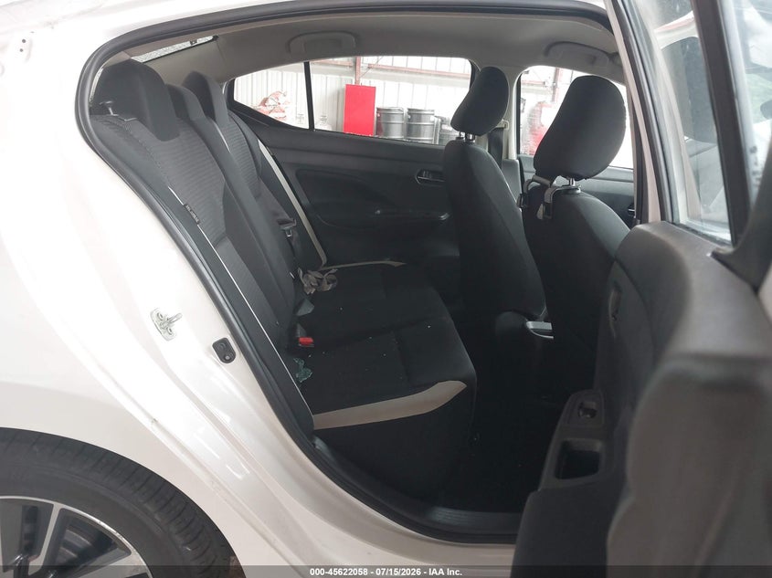 2021 NISSAN VERSA auction photo 8