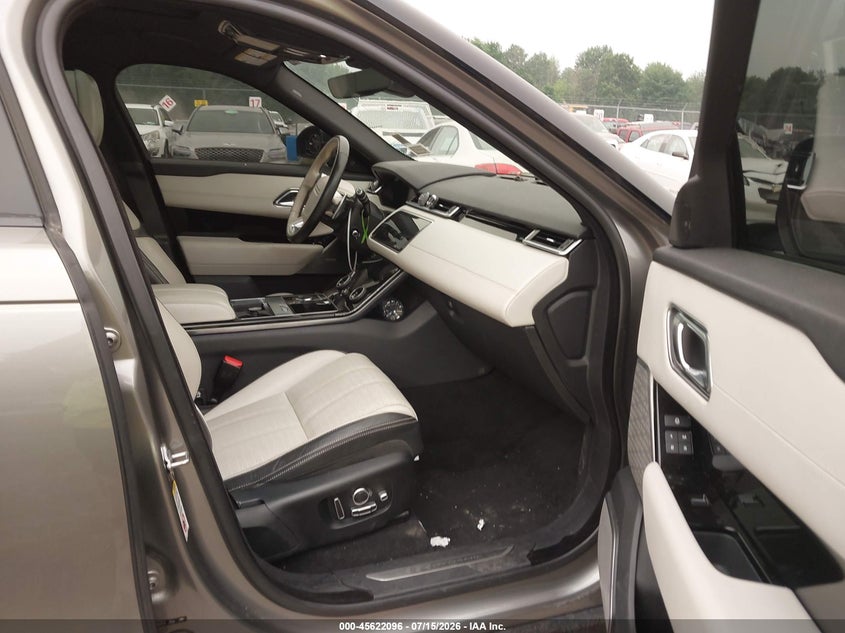 2018 Land Rover Range Rover Velar P380 First Edition/P380 Hse R-Dynamic VIN: SALYM2RV0JA766414 Lot: 45622096