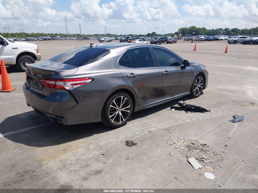 2020 TOYOTA CAMRY auction photo 4