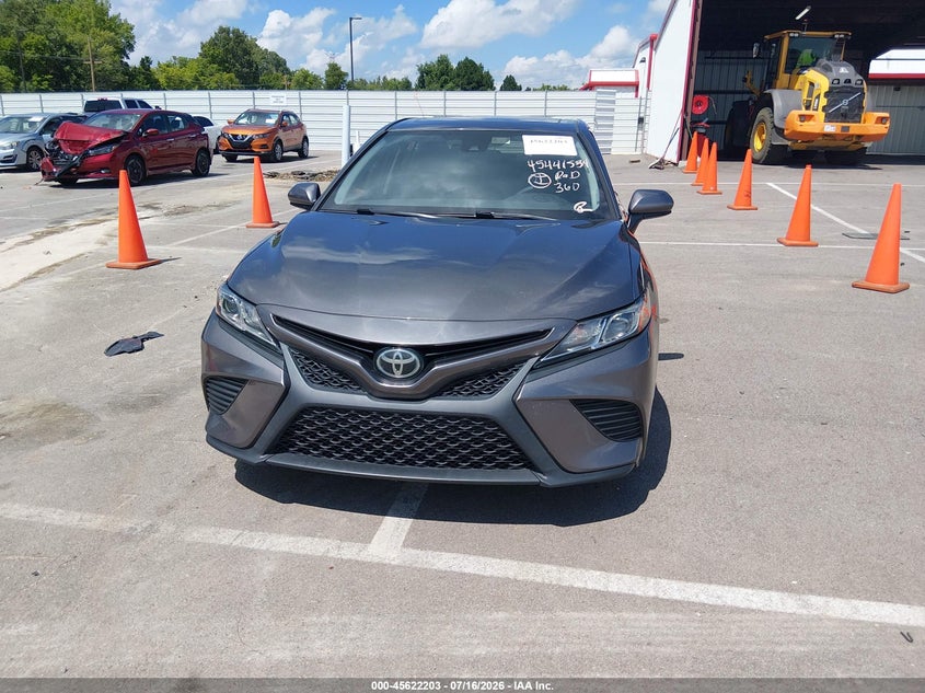 2020 TOYOTA CAMRY auction photo 6