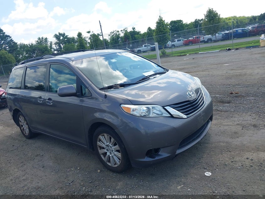 2012 Toyota Sienna
