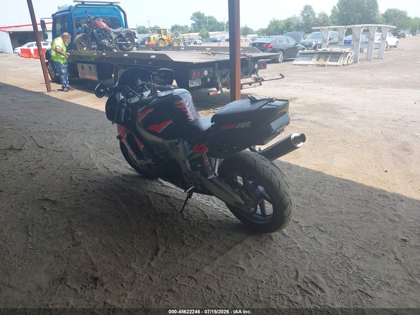 1997 HONDA CBR900 auction photo 3