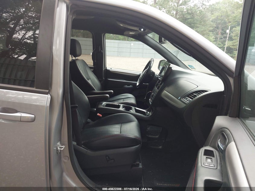 2020 DODGE GRAND CARAVAN auction photo 5