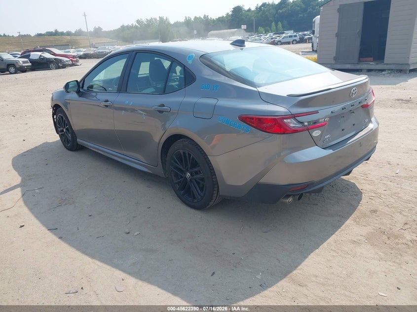 TOYOTA CAMRY - zdjęcie 3