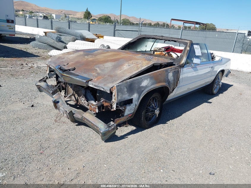 1984 Cadillac Eldorado, Полностью сгорел, IAAI, VIN 1G6AL678XEE658920 — фото 2