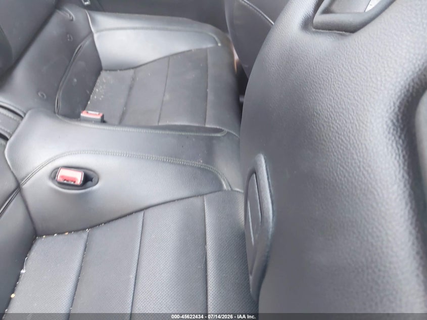 2019 FORD MUSTANG auction photo 8