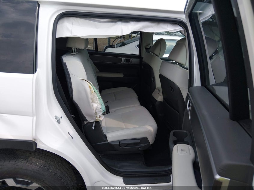 2025 HYUNDAI SANTA FE auction photo 8