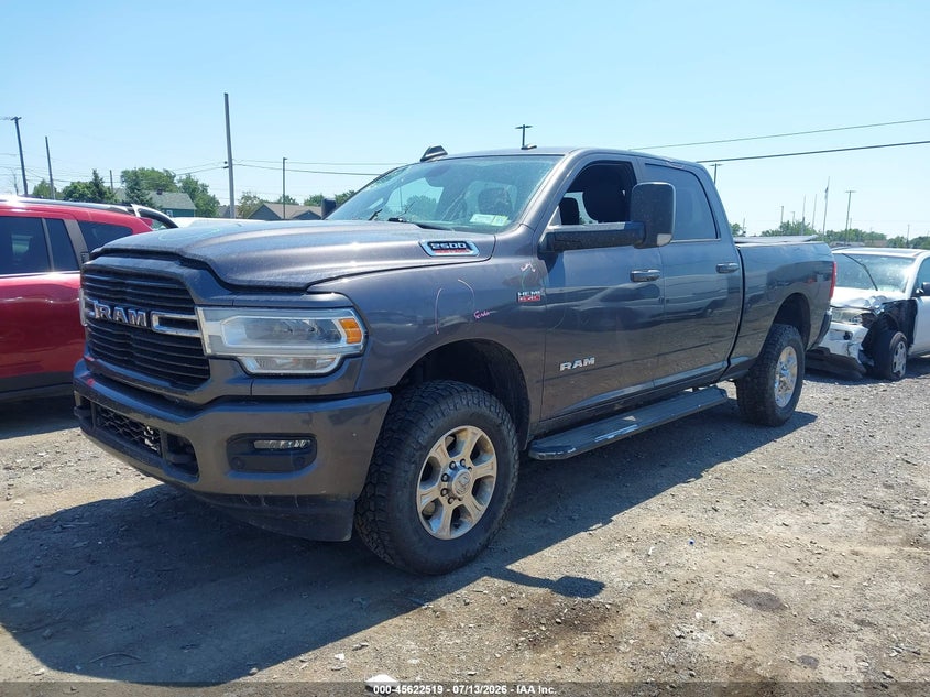 Vin: 3c6ur5dj6kg696599, lot: 46120985, ram 2500 big horn  4x4 6'4 box 20192