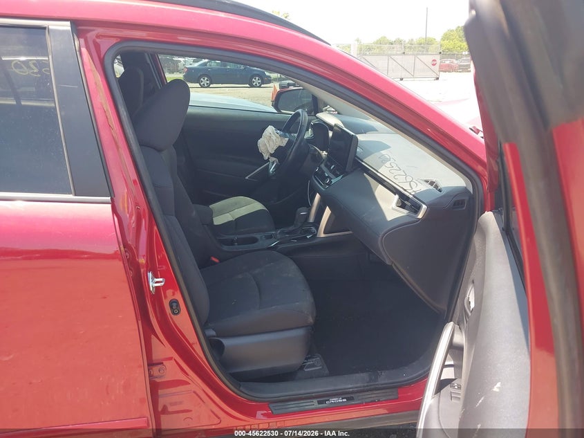 2023 TOYOTA COROLLA CROSS auction photo 5