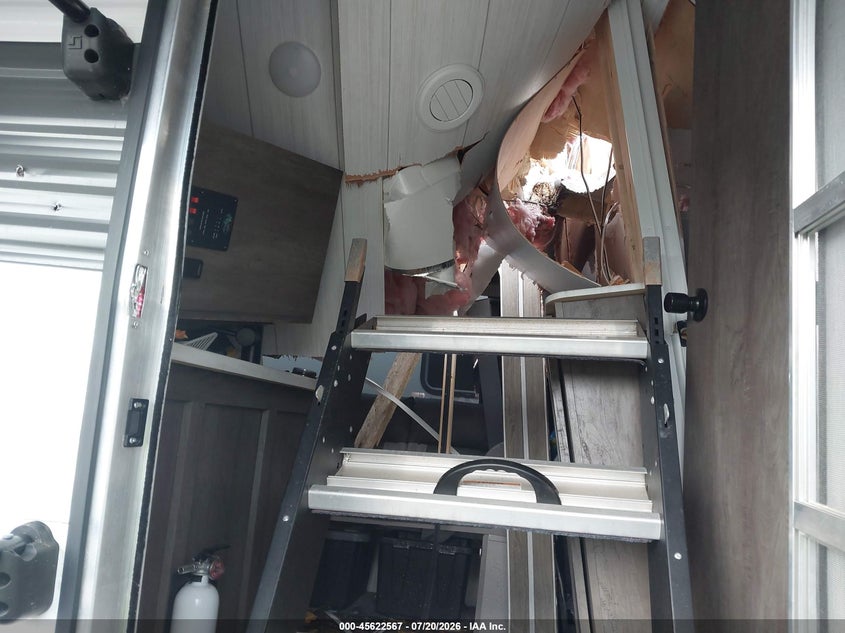 2022 WILDWOOD M-31KQBTS auction photo 5