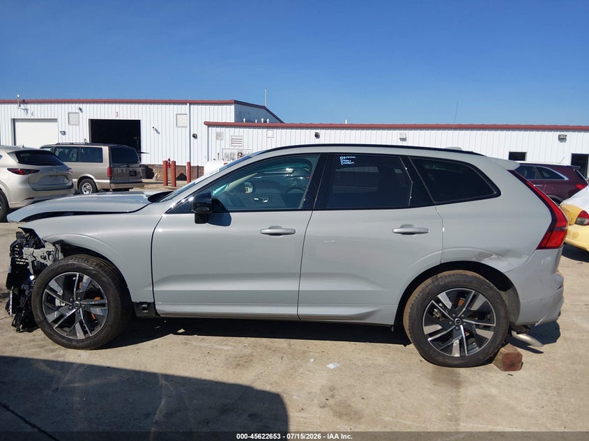 2026 Volvo Xc60 B5 Plus VIN: YV4M12RC5T1382450 Lot: 45622653