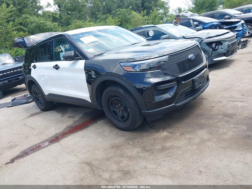 2023 FORD POLICE INTERCEPTOR UTILITY auction photo 1