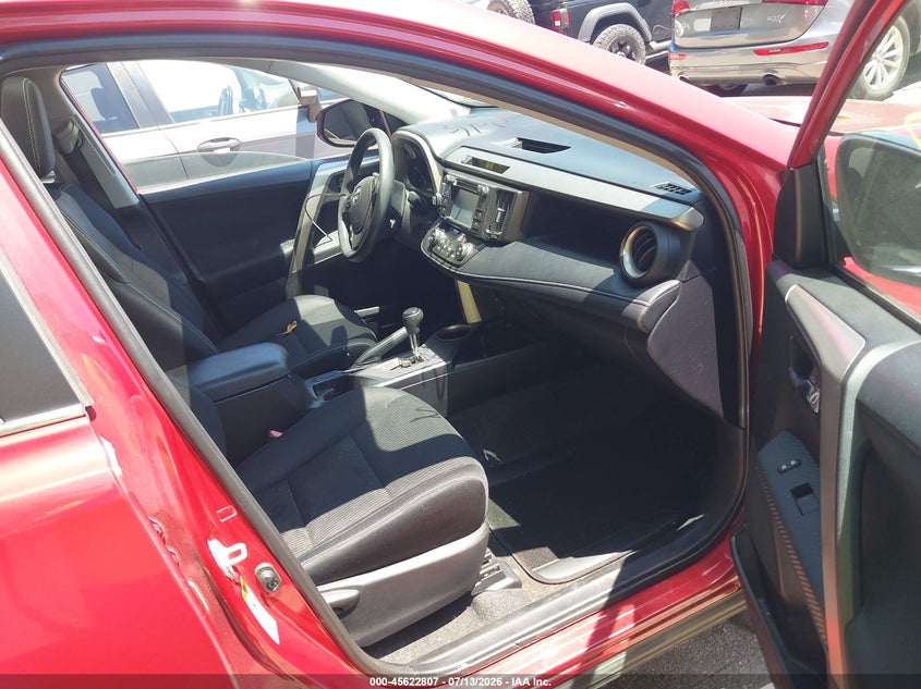 2015 TOYOTA RAV4 auction photo 5