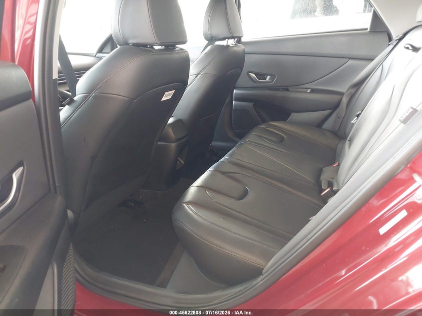 2025 HYUNDAI ELANTRA auction photo 8