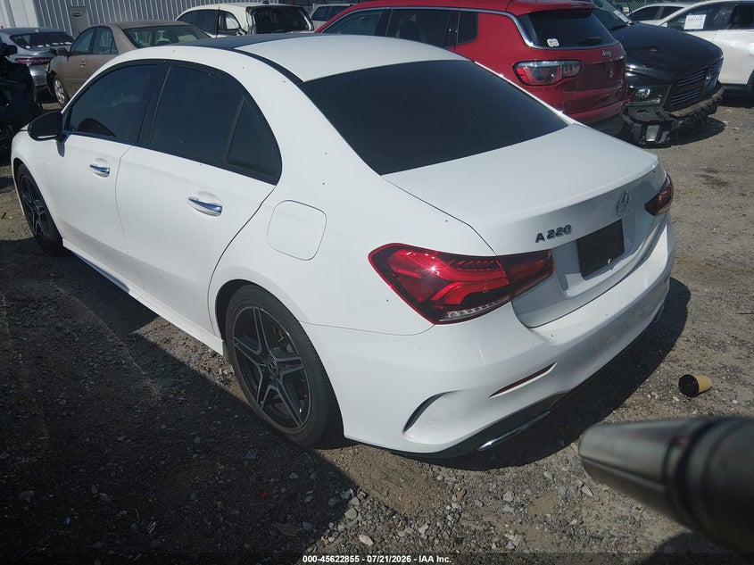 2019 Mercedes-Benz A 220 VIN: WDD3G4EB2KW005359 Lot: 45622855