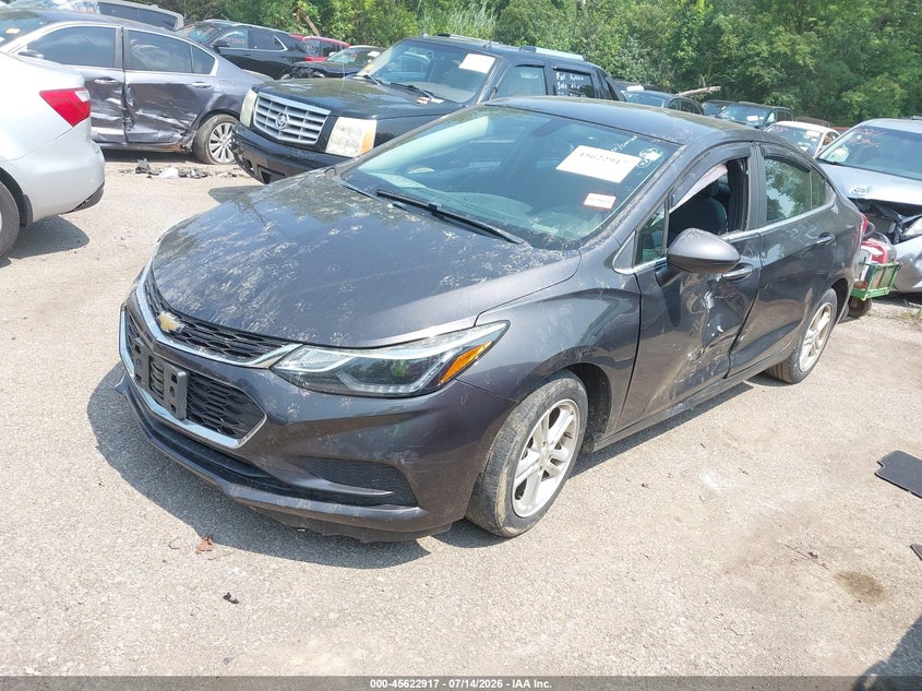 2017 CHEVROLET CRUZE auction photo 2