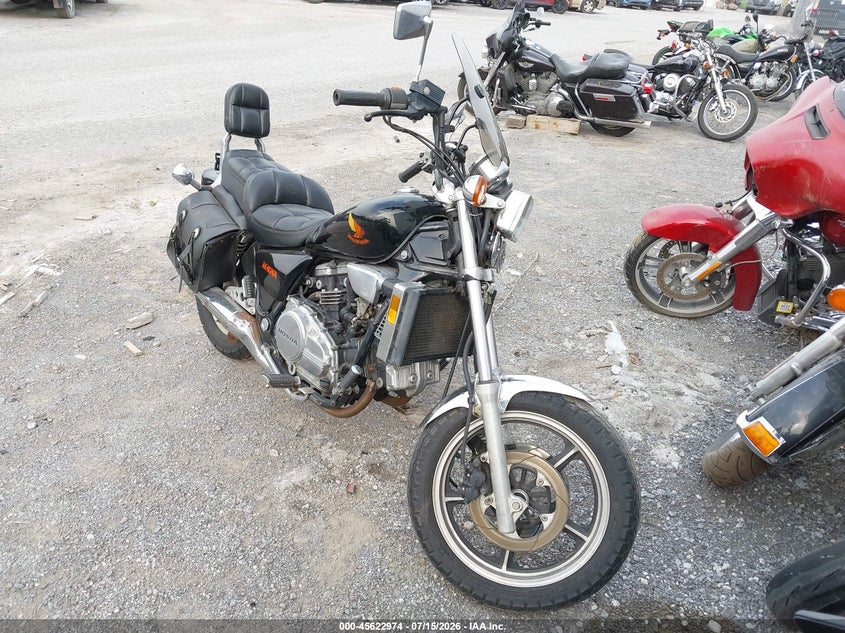 1985 HONDA VF700 auction photo 1