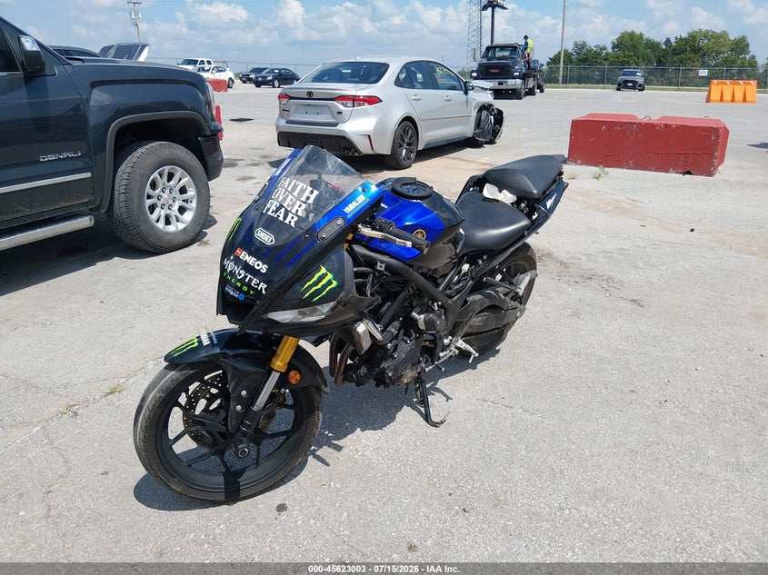 2020 YAMAHA YZFR3 auction photo 2