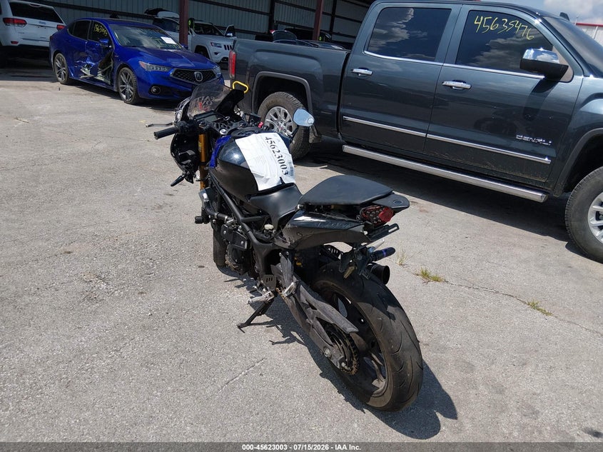 2020 YAMAHA YZFR3 auction photo 3
