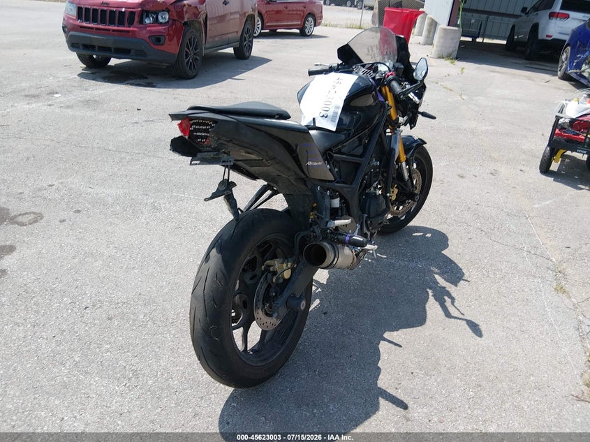 2020 YAMAHA YZFR3 auction photo 4
