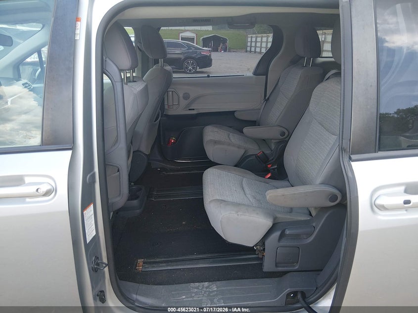 2021 TOYOTA SIENNA VAN 2.5L I-4 DI, DOHC, VVT, 189HP