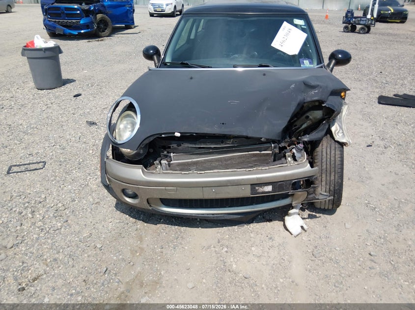 2009 Mini Cooper VIN: WMWMF33529TU71388 Lot: 45623048