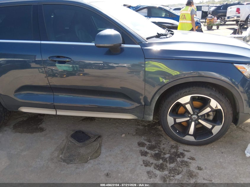 2019 Volvo Xc40 T5 Inscription VIN: YV4162ULXK2140404 Lot: 45623104