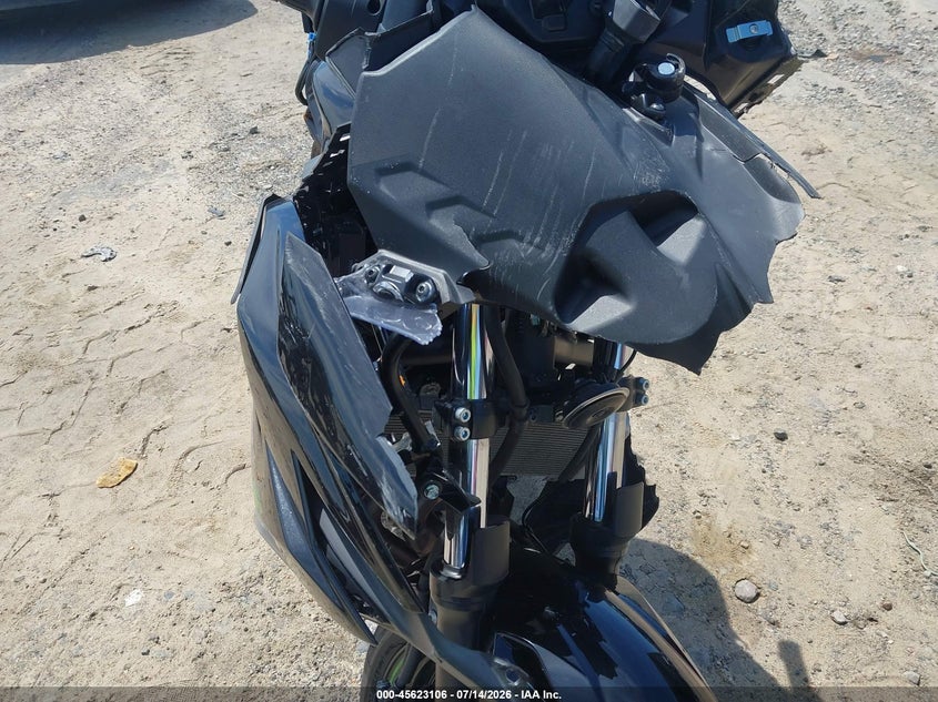 2025 Kawasaki Ex650 R VIN: ML5EXER19SDAG0762 Lot: 45623106
