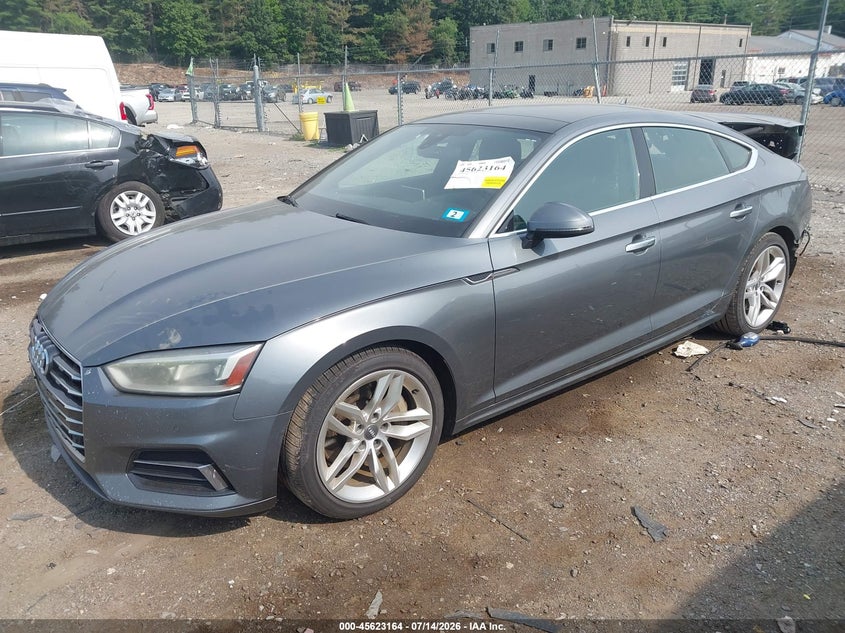 Vin: waubncf50ka010990, lot: 46121630, audi a5 45 premium 20192