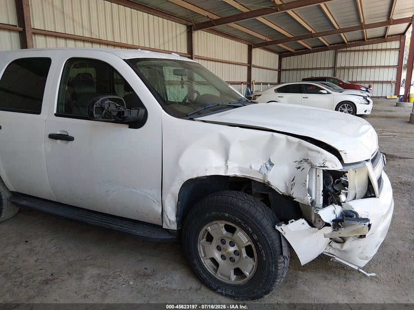 2011 CHEVROLET TAHOE auction photo 6