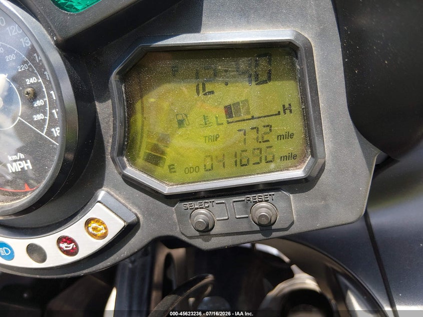 2004 YAMAHA FJR1300 auction photo 7
