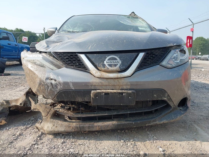 2019 NISSAN ROGUE SPORT auction photo 6