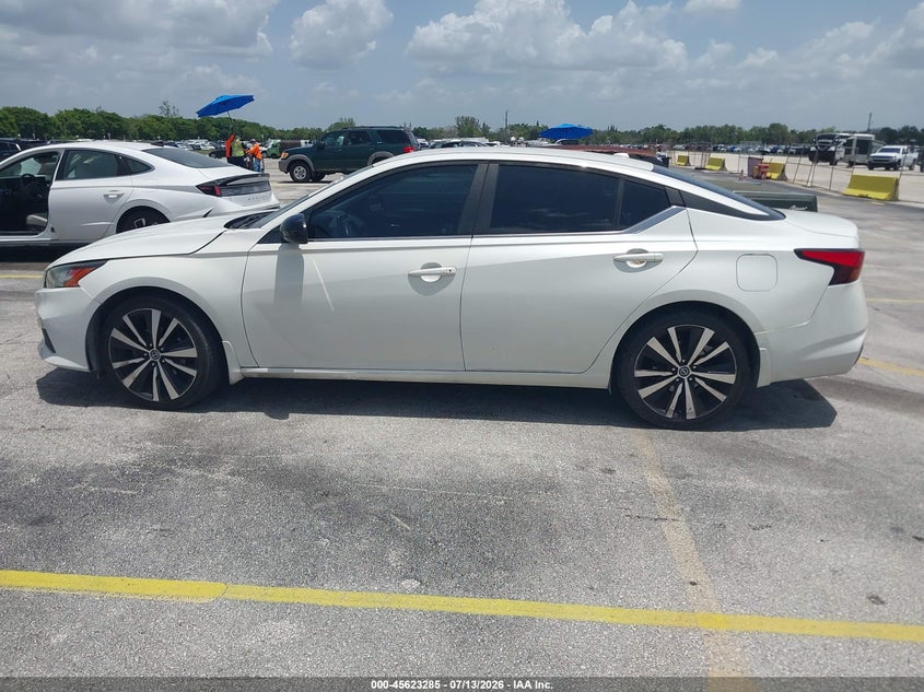 2019 NISSAN ALTIMA 2.5 SR — Photo 14