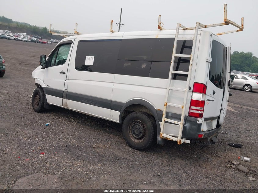 2011 MERCEDES-BENZ SPRINTER 2500 auction photo 3