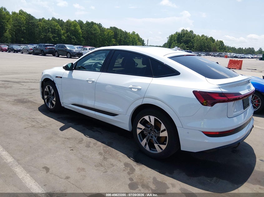 Vin: wa11aagexnb013059, lot: 46121821, audi e-tron sportback premium s line quattro 20223