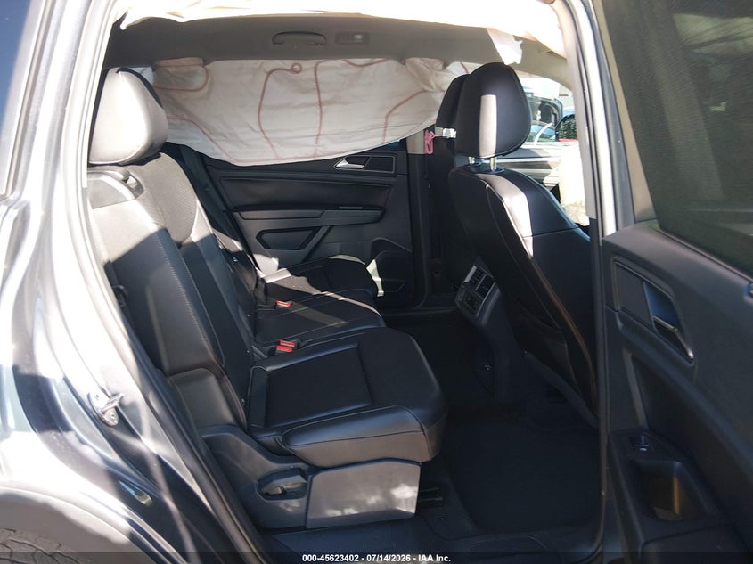 2018 Volkswagen Atlas 3.6L V6 Sel VIN: 1V2MR2CA0JC522262 Lot: 45623402