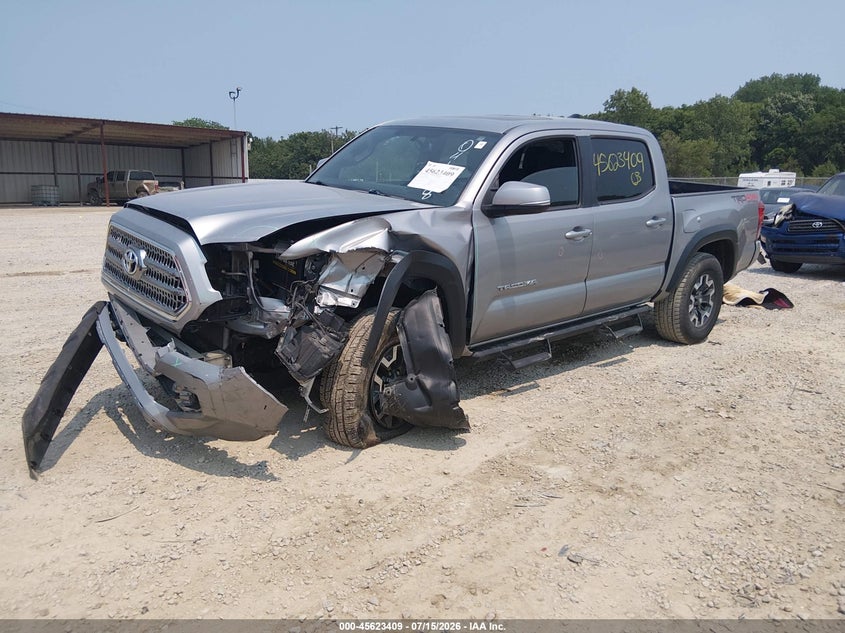 2016 TOYOTA TACOMA auction photo 2