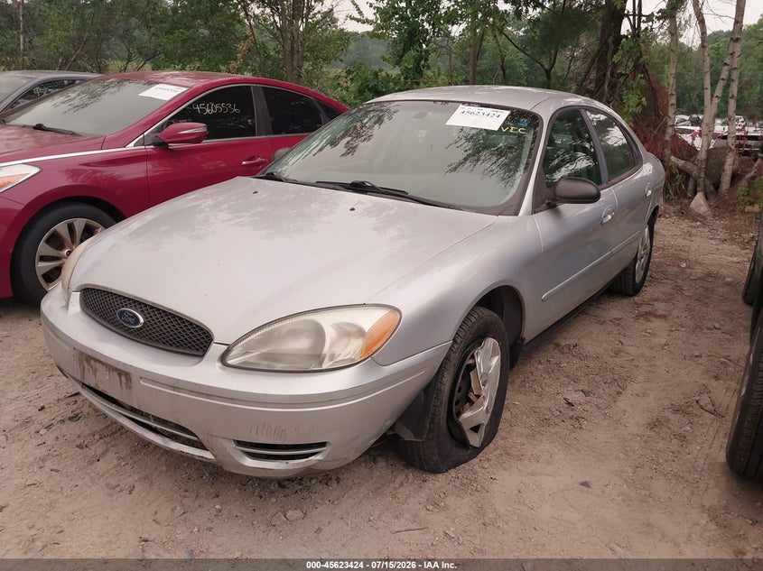 2005 FORD TAURUS auction photo 2