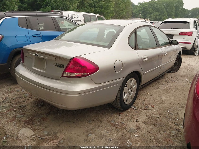 2005 FORD TAURUS auction photo 4