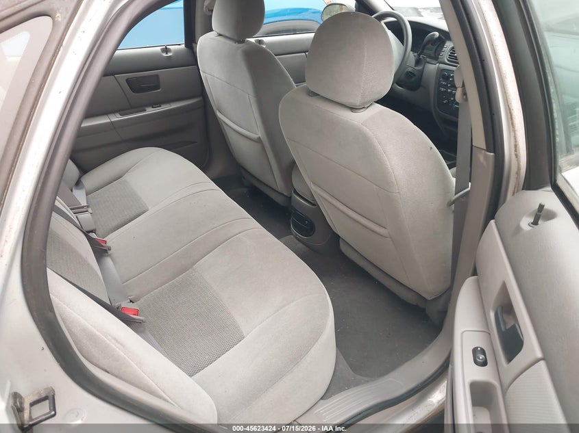 2005 FORD TAURUS auction photo 8