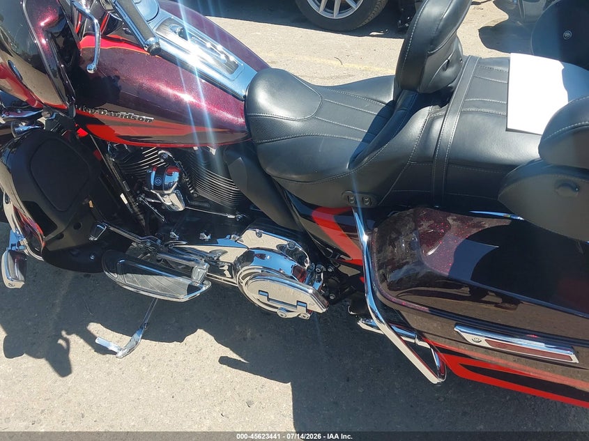 2017 Harley-Davidson Flhtkse Cvo Limited VIN: 1HD1TEF13HB956550 Lot: 45623441