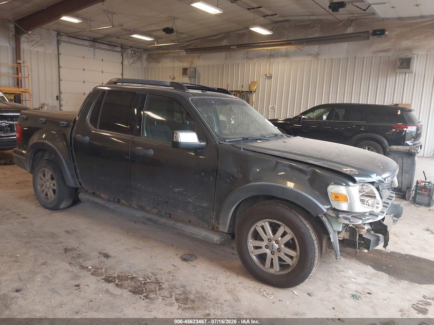 2010 FORD EXPLORER SPORT TRAC auction photo 1