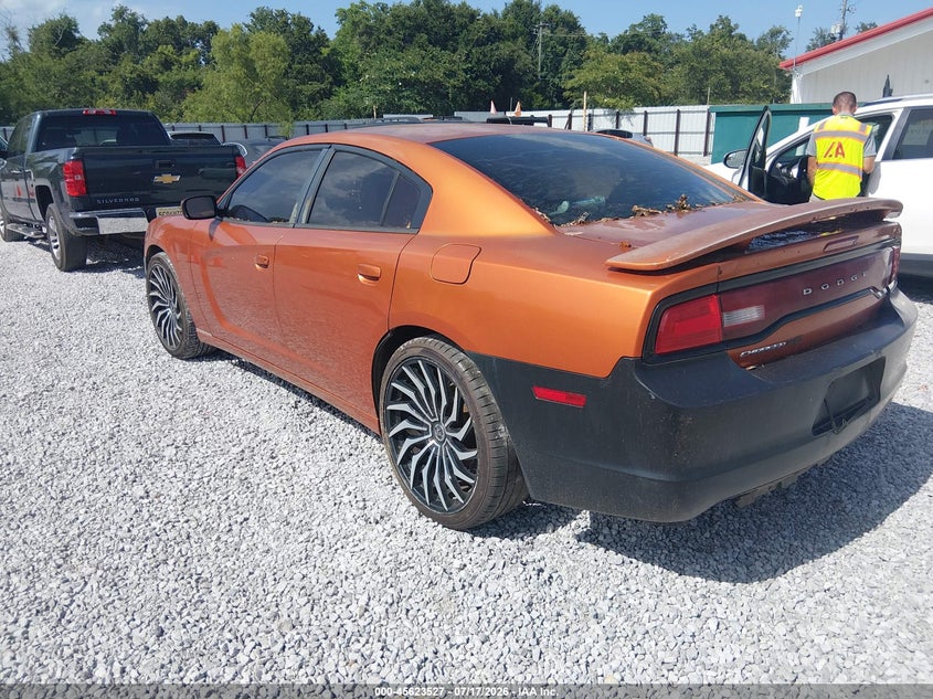 Vin: 2b3cl3cg3bh608917, lot: 46121994, dodge charger 20113