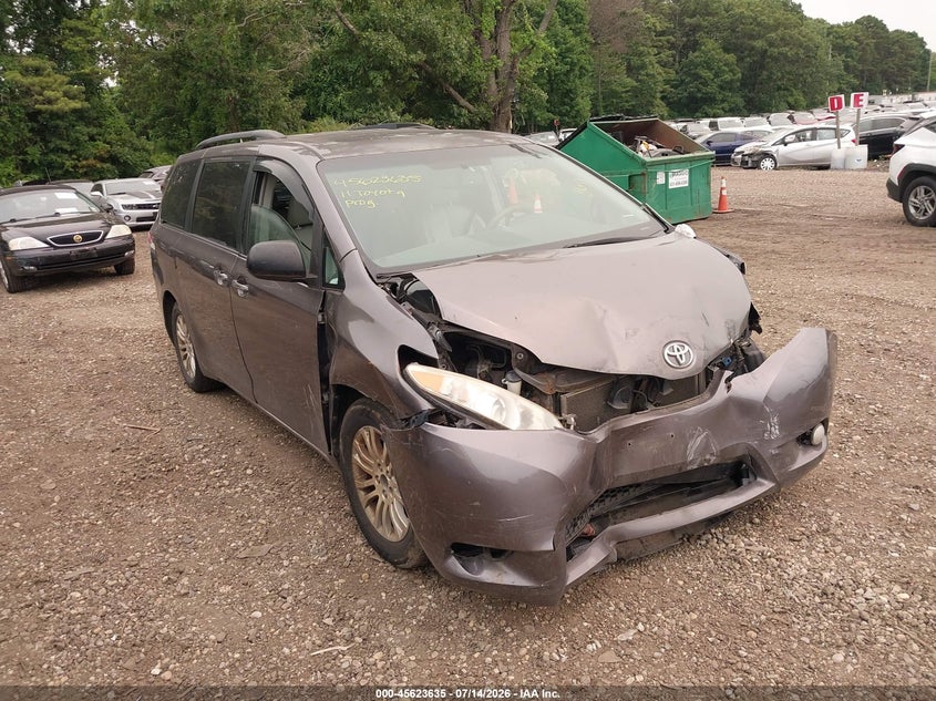 2011 Toyota Sienna